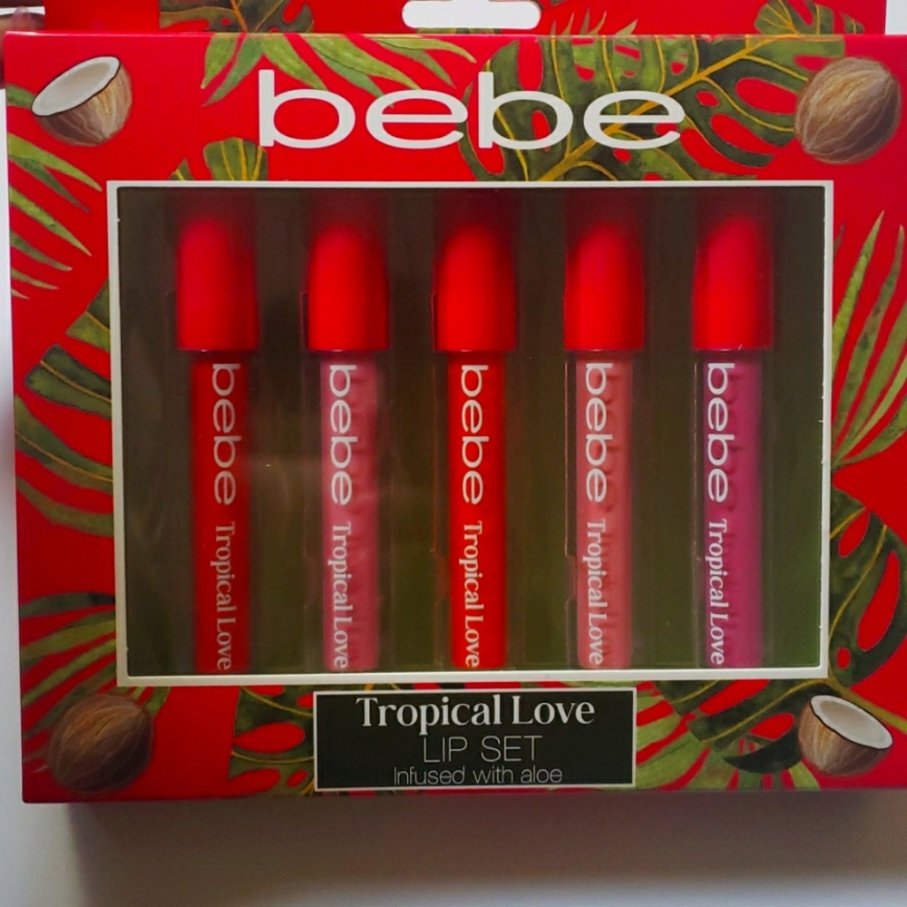 Bebe Tropical Love Lip Set infused with aloe